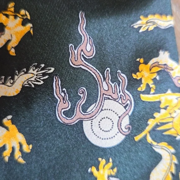 Chinese Dragon necktie - Picture 6 of 10